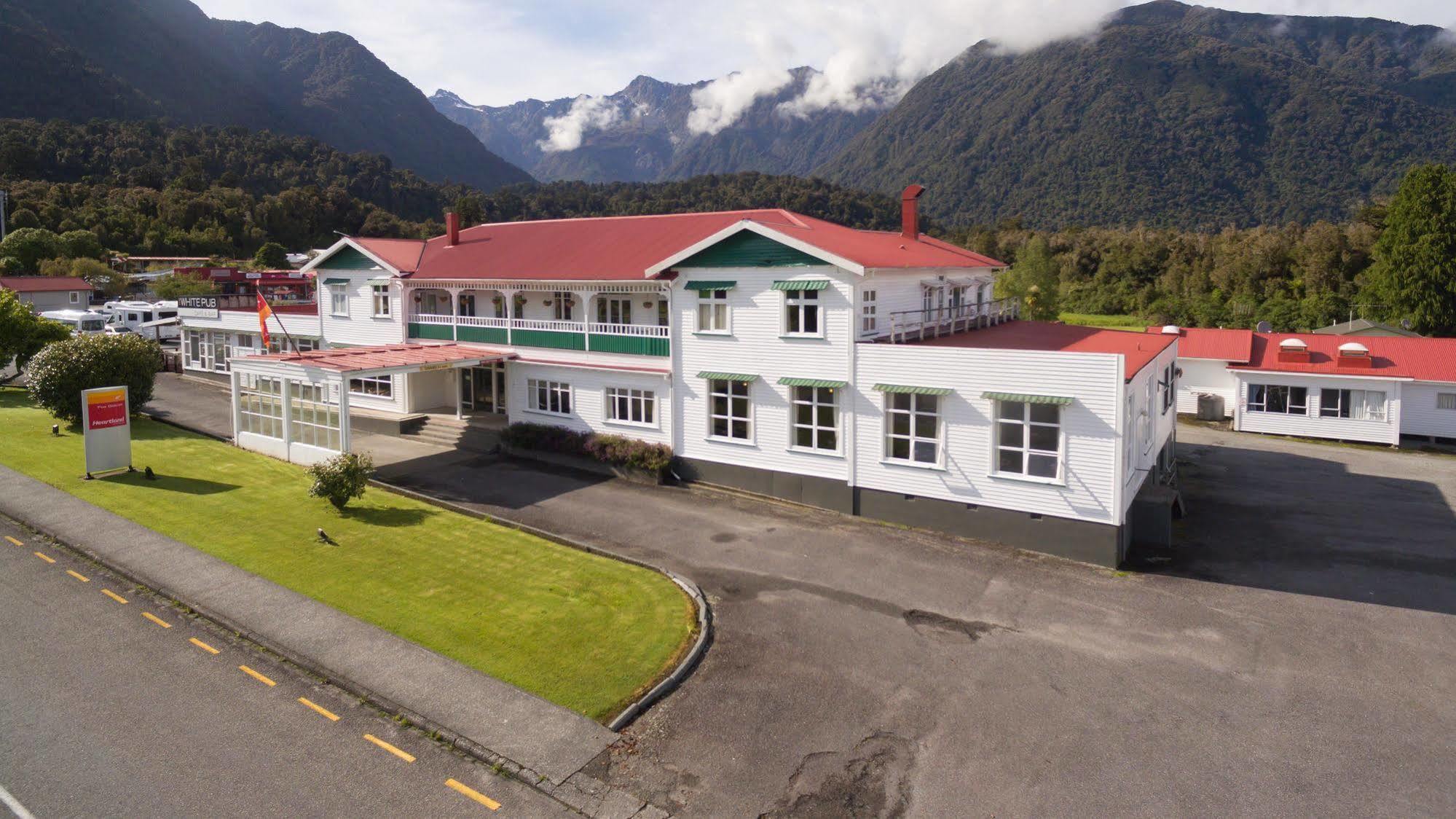 Heartland Hotel Fox Glacier Eksteriør billede